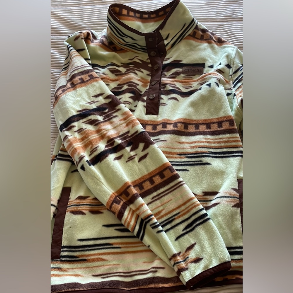 Cinch fleece pullover